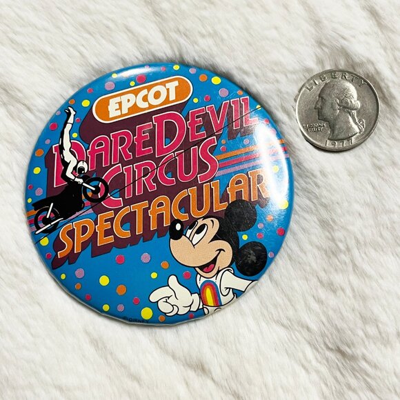🔮‎ 5/$25 Vintage Disney EPCOT Daredevil Circus Spectacular Mickey Pin - Picture 2 of 2